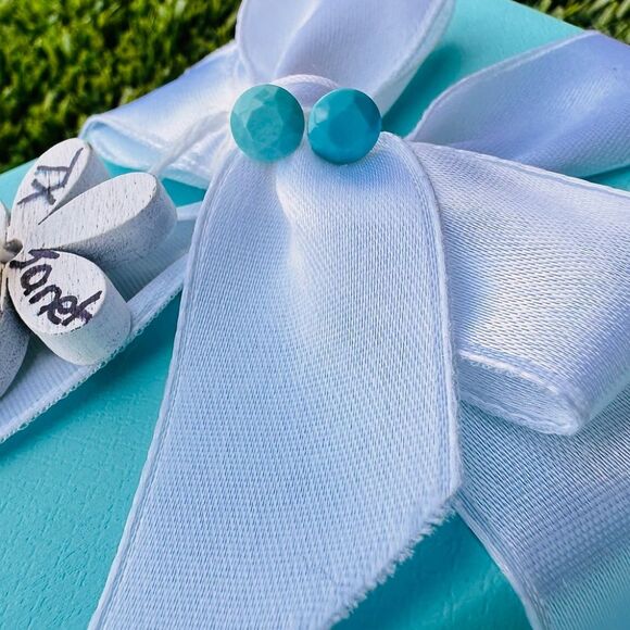 NEW Tiffany & Co. Turquoise Faceted Earrings in 18k Yellow Gold - Picture 4 of 7